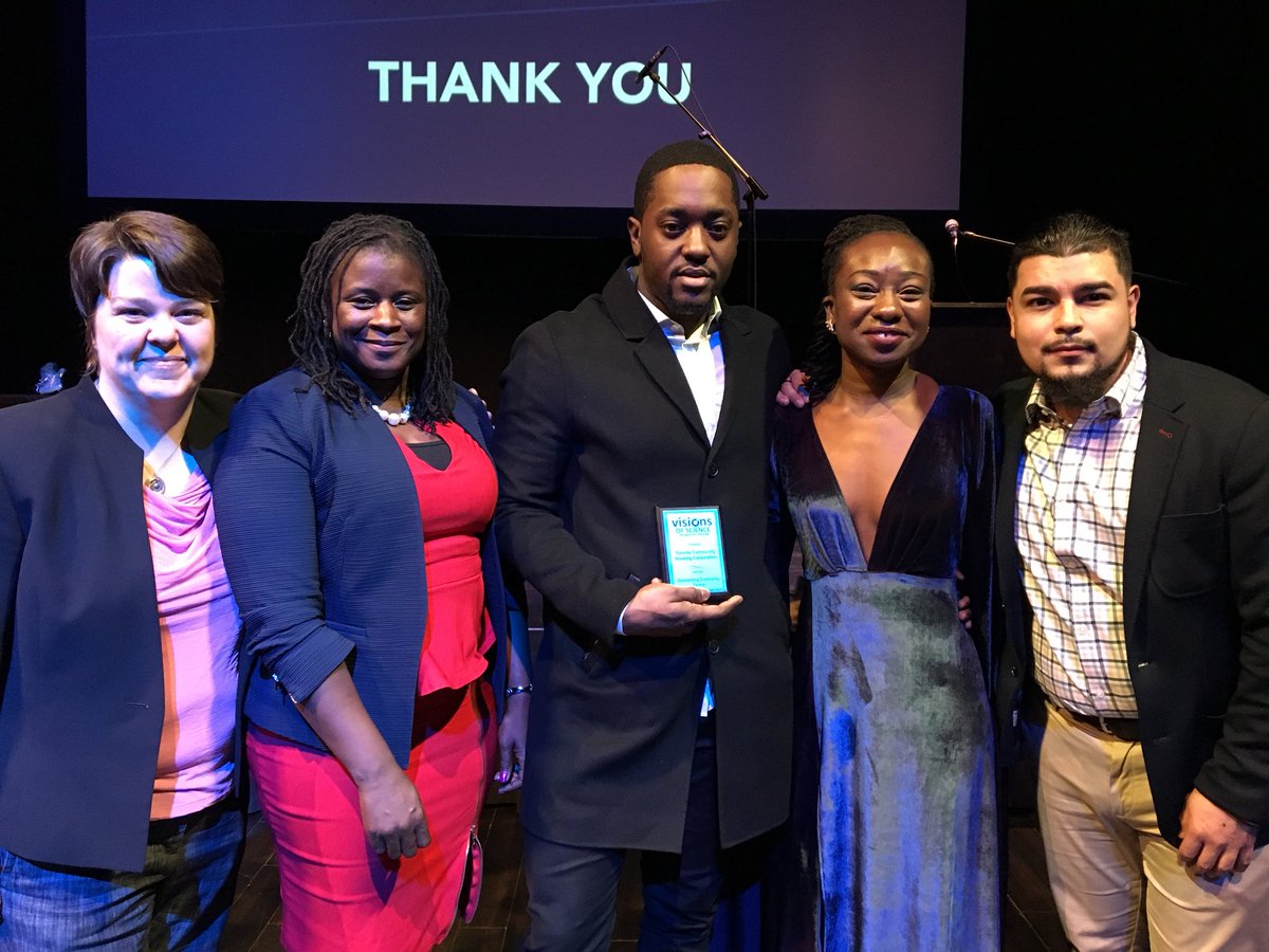 TOHousing's tweet image. We’re proud recipients of the Outstanding Community Partner Award at the 2018 @visionsofsci #VisionaryGala! Thank you  @EugeniaDuodu for your work in #TCHC communities #SupportSTEM