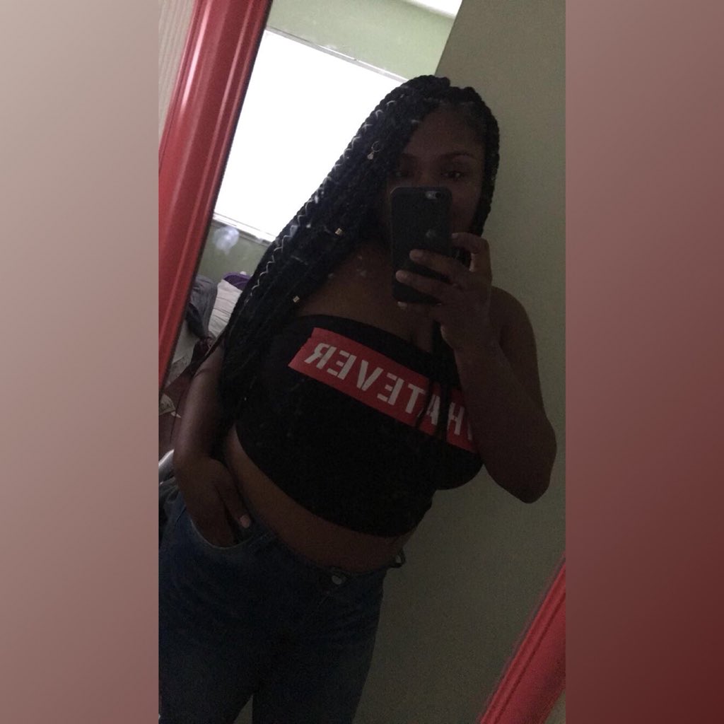 ProvocativeArtt's tweet photo. Full body, it’s been a fucking minute for me to feel comfortable posting anything like this. But here I am #bodyposiaf https://t.co/szWVKHwqJo