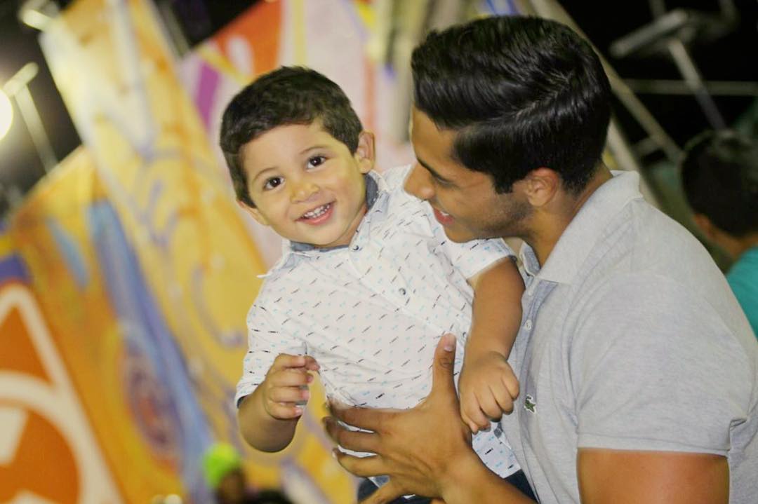 davidnaula's tweet photo. Mi niño..., cada vez se acorta mas el tiempo, espero que  crezcas sabiendo lo mucho que te adora tu papá hijo mío, no importa que estemos lejos , te amo con todas las fuerzas de mi corazón ❤️ https://t.co/ZwJ4rPG0qt