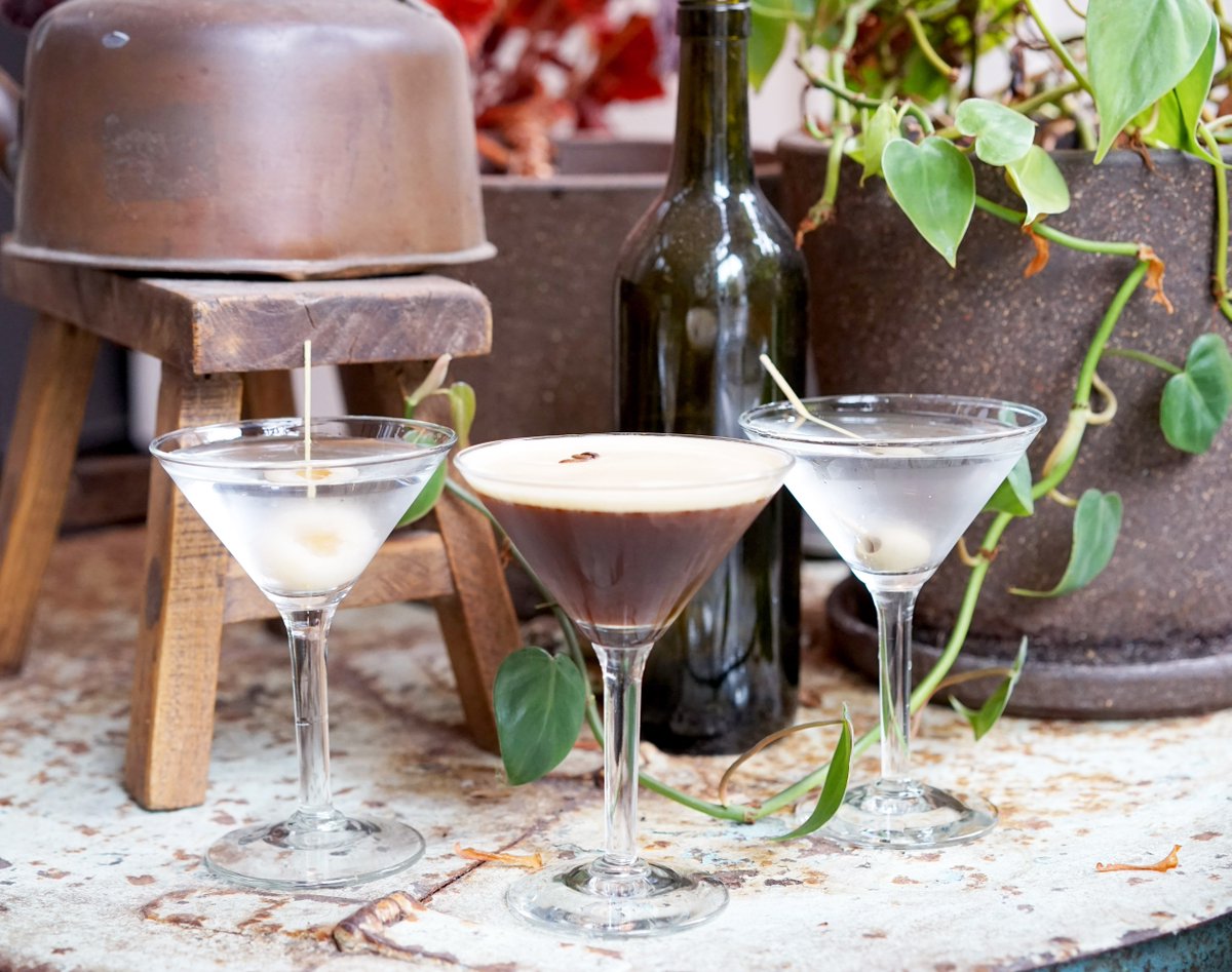 Yesterday is history, tomorrow is a mystery, today is Saturday so it's time for cocktails. See you from 6pm. #davidsprahran