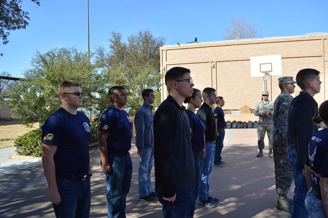 det_847's tweet photo. Leadership Laboratory 8:
DFAC procedures and bed making (FTP), D&amp;C (100), Macho our Arnold Air Society Squadron Mascot, and a group picture of all cadets and cadre who attended field day 2018. https://t.co/DLkcKUSd3i