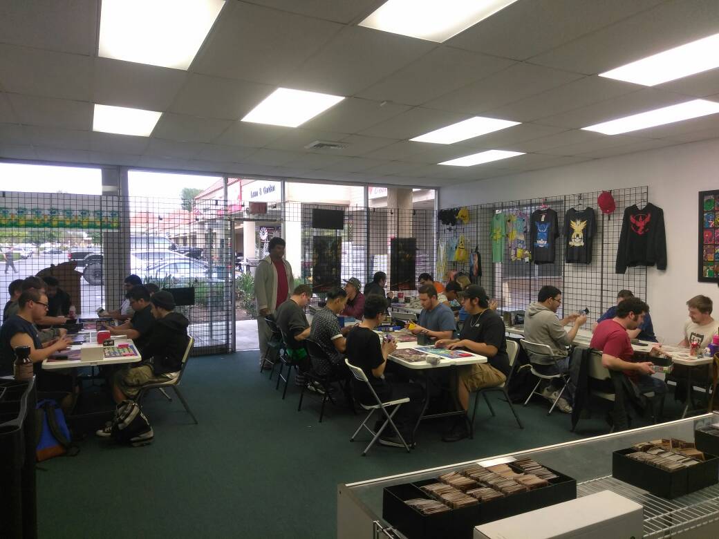 pozjokergames's tweet photo. Store is full with lots of players today! Thanks for coming out & Good Luck in the tournament. #yugioh #mtg #magicthegatheing https://t.co/x87ldRcdBK