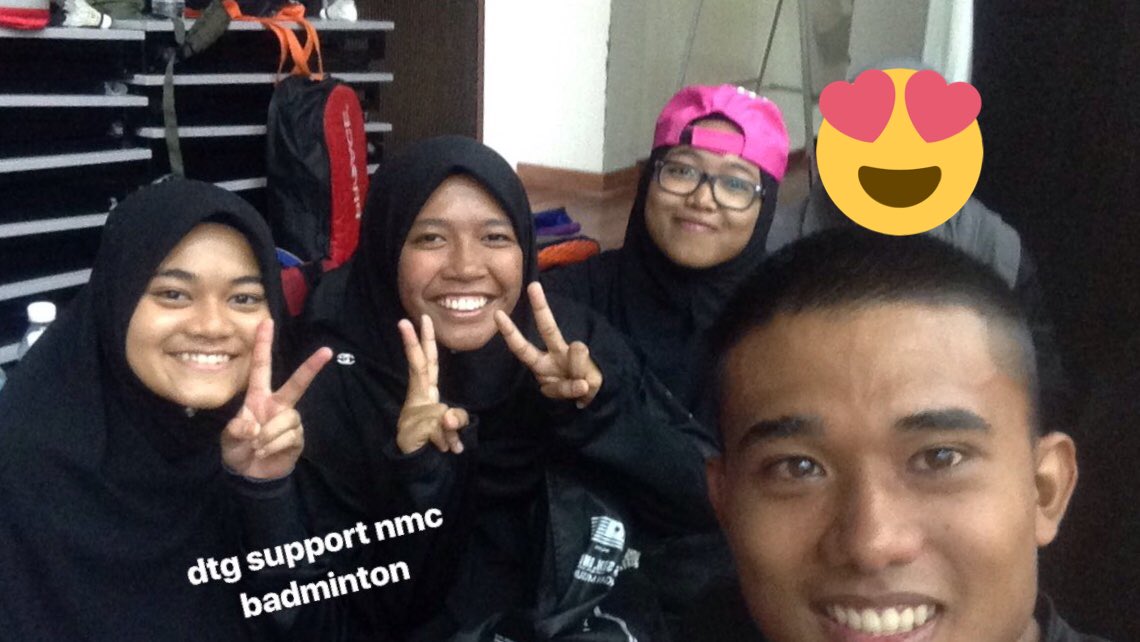 ProductionNmc's tweet photo. Good luck badminton utk Ijat &amp; Hanisah 🥇🏸 #SUFA2018 #NMC https://t.co/M9SWldMgmL