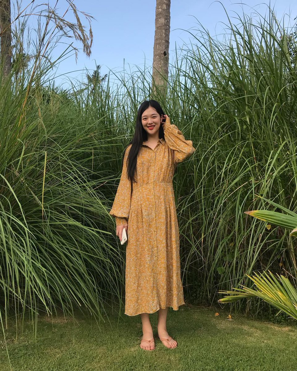 sulli_snaps's tweet photo. [SULLI INSTAGRAM] jelly_jilli: 발리 넘 죠아⭐️ https://t.co/eAZOn9QHmn #kpopsnaps https://t.co/91U2jGf29g