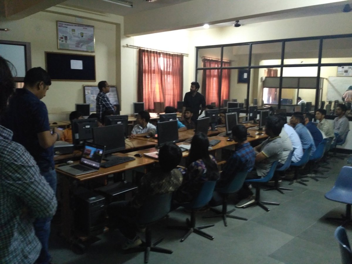 sfdcStudent_jai's tweet photo. Jnit Jaipur students are ready to learn #Salesforce @sksworld50 @forcemantis @NeetuBansal5 @anurag_sfdc https://t.co/kn9abph3ad