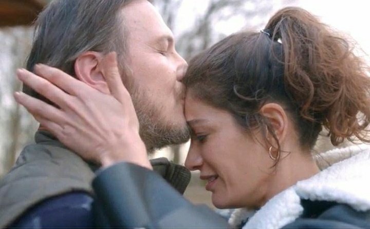 Herkes birbirini yiyordu en azından sadık beni alnımdan öperek seviyor :) @sadikbeyderler <a href="/osmansonant/">osman sonant</a>