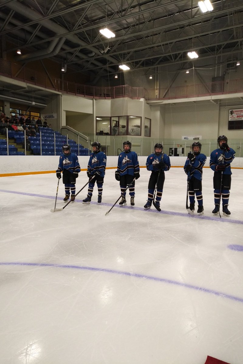 LisaThompsonPC's tweet image. Participated in opening ceremonies of #YoungCanadaWeek PeeWee Hockey Tourney in @GoderichON In its 69th year, it is the oldest minor hockey tourney in the world! #Goderich &amp;amp; #BayfieldClintonHensall played in the opening game Thx Goderich @lionsclubs 4 your dedication to youth!