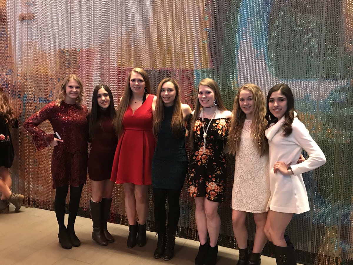 MHSDance1's tweet photo. Wicked on Broadway was awesome! https://t.co/YBgpfS5BEo