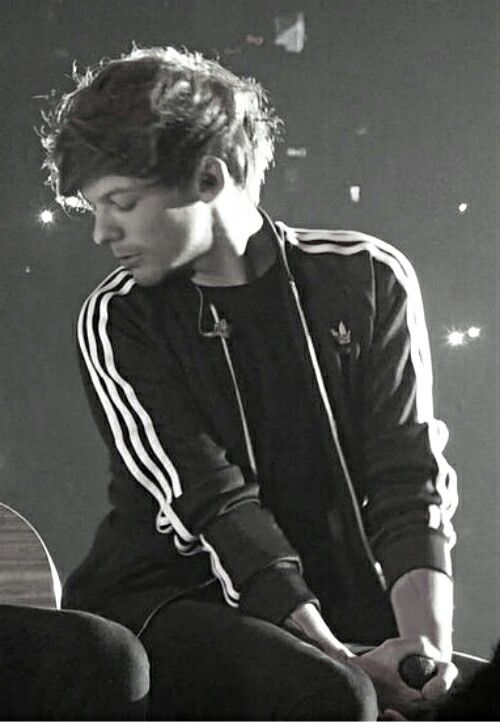 TheLouiesCrew's tweet photo. Louis "life is a photoshoot" William Tomlinson

#LouisBestFans https://t.co/Az7Cw1M7Qr