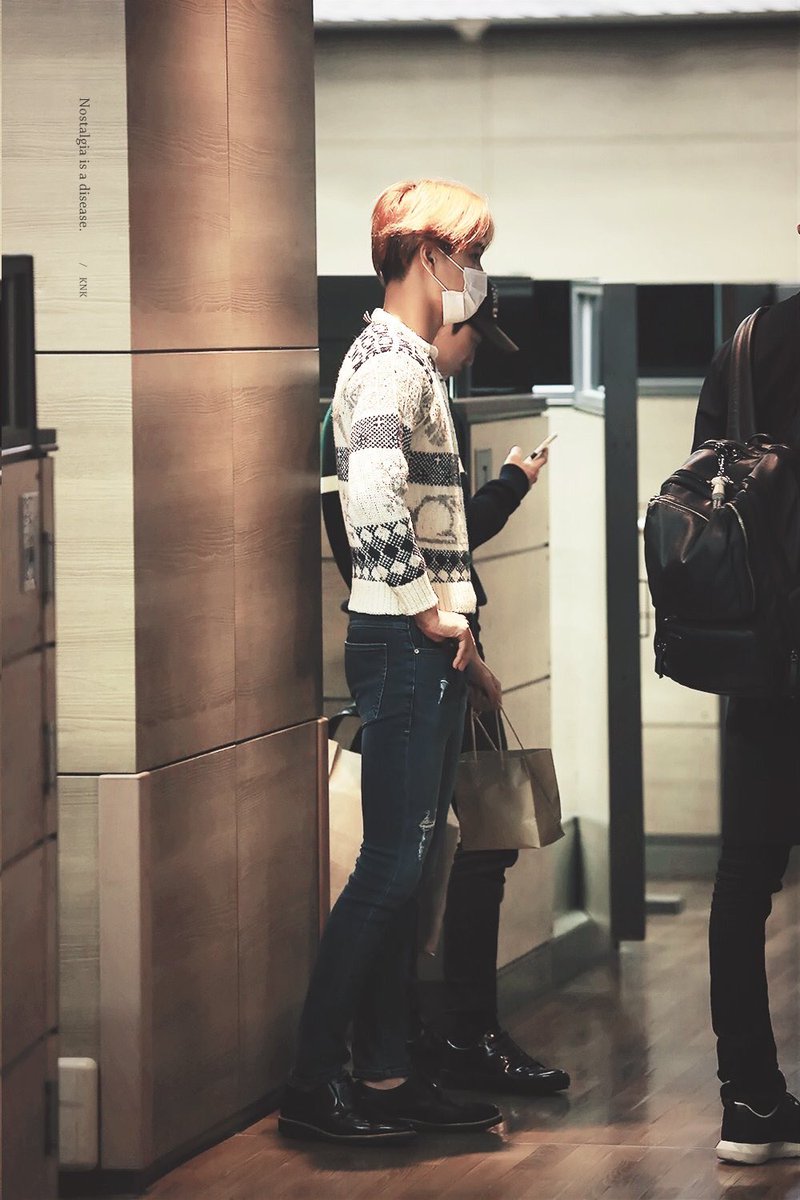 Jongin_butt's tweet photo. https://t.co/QaYzXAPopl