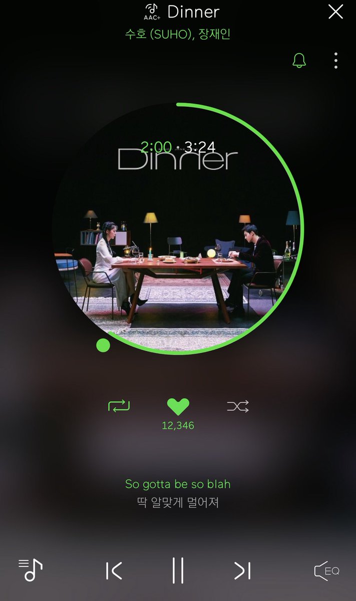 Groovechaja's tweet photo. So gotta be so blah

#EXOL #BestFanArmy #iHeartAwards @weareoneEXO https://t.co/gEsIRwoLT9