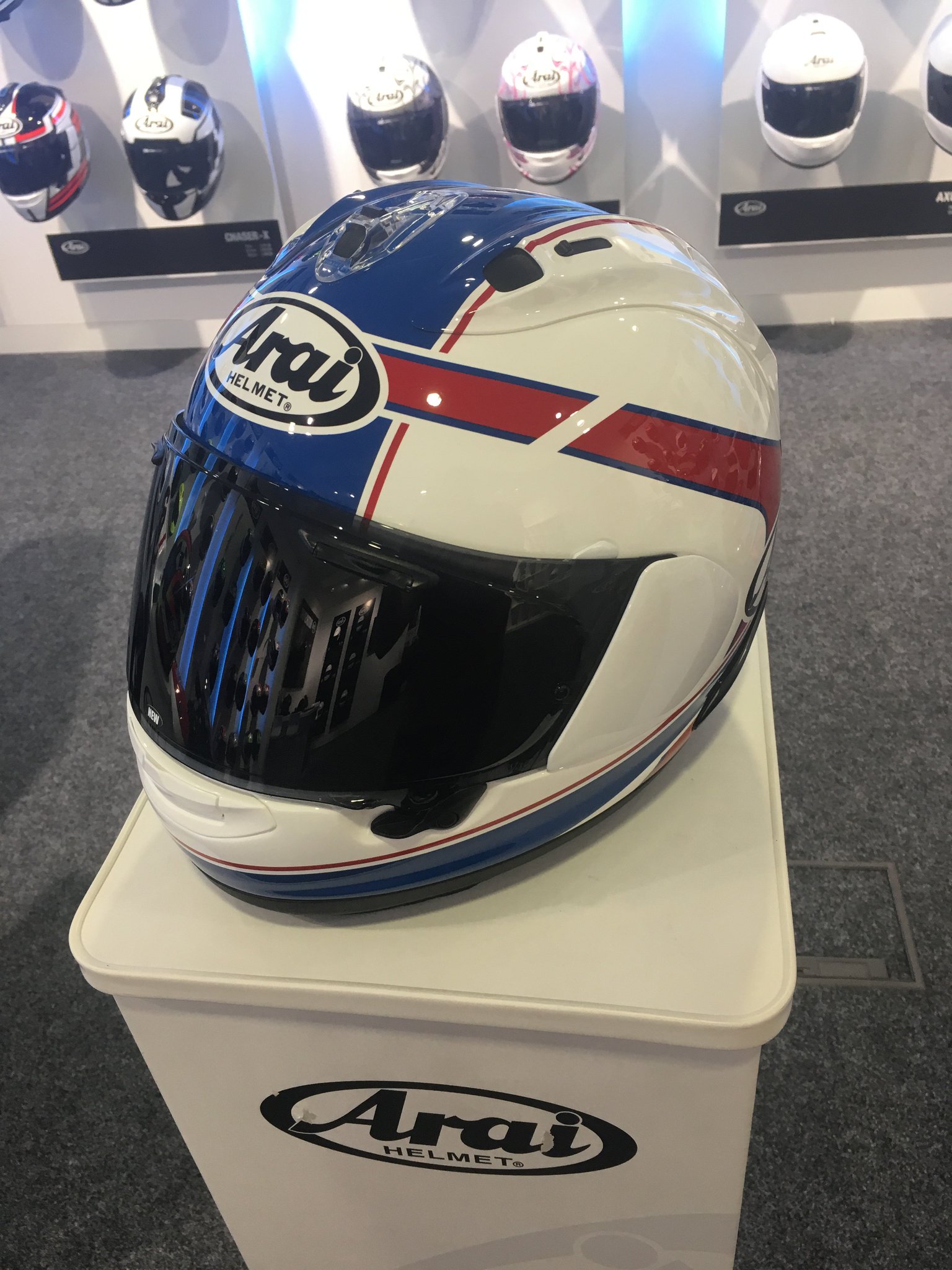full face black and yellow motorcycle helmet Daytona Cruiser Open - Visor & Graphics - W/ Toxic Leather MotoGP Suit 2023: Color:Mint blue color-type-grey The F71 combines style