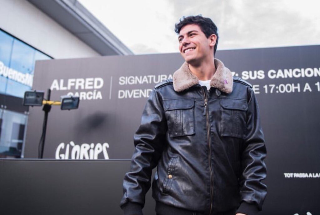 carrasquista26's tweet photo. Que bonito es verle sonreir ❤ #Alfred9M https://t.co/ewkqbZCtaN