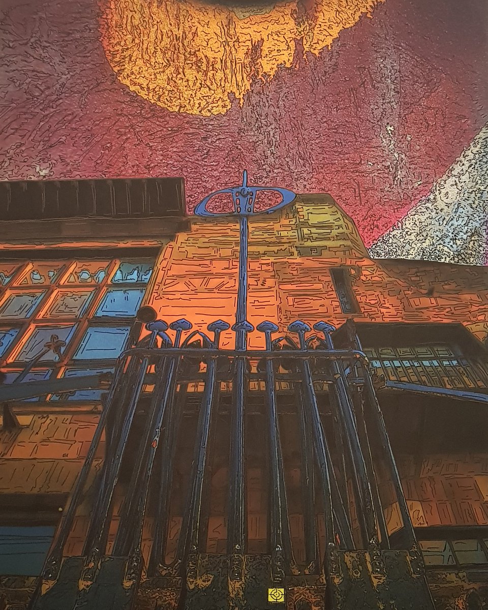 LinlithgowArtCo's tweet photo. New work by Peter J Scott 'Cool Lemon' 2018 #Glasgow #GSA https://t.co/6ZqjnjNBnt