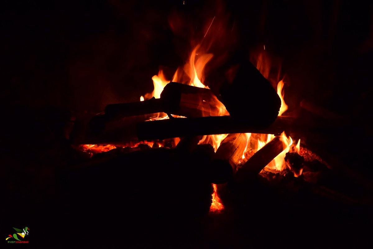 sam_in_zimbabwe's tweet photo. #RT if this is your kind of thing. #Bonfire nights #VisitZimbabwe #WeekendEscapes #TravelClub #MakeFriends #ThingsWeDoForFun #Africa https://t.co/9D5vn2nBBz