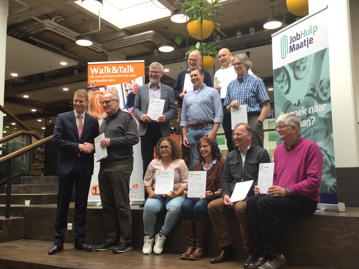Laragraaf's tweet photo. Zmeer is 10 #Jobhulpmaatjes rijker. Uitreiking van de certificaten in #Forumzoetermeer met aansluitend de eerste #Walk&amp;Talk https://t.co/R2NrXLmnXq