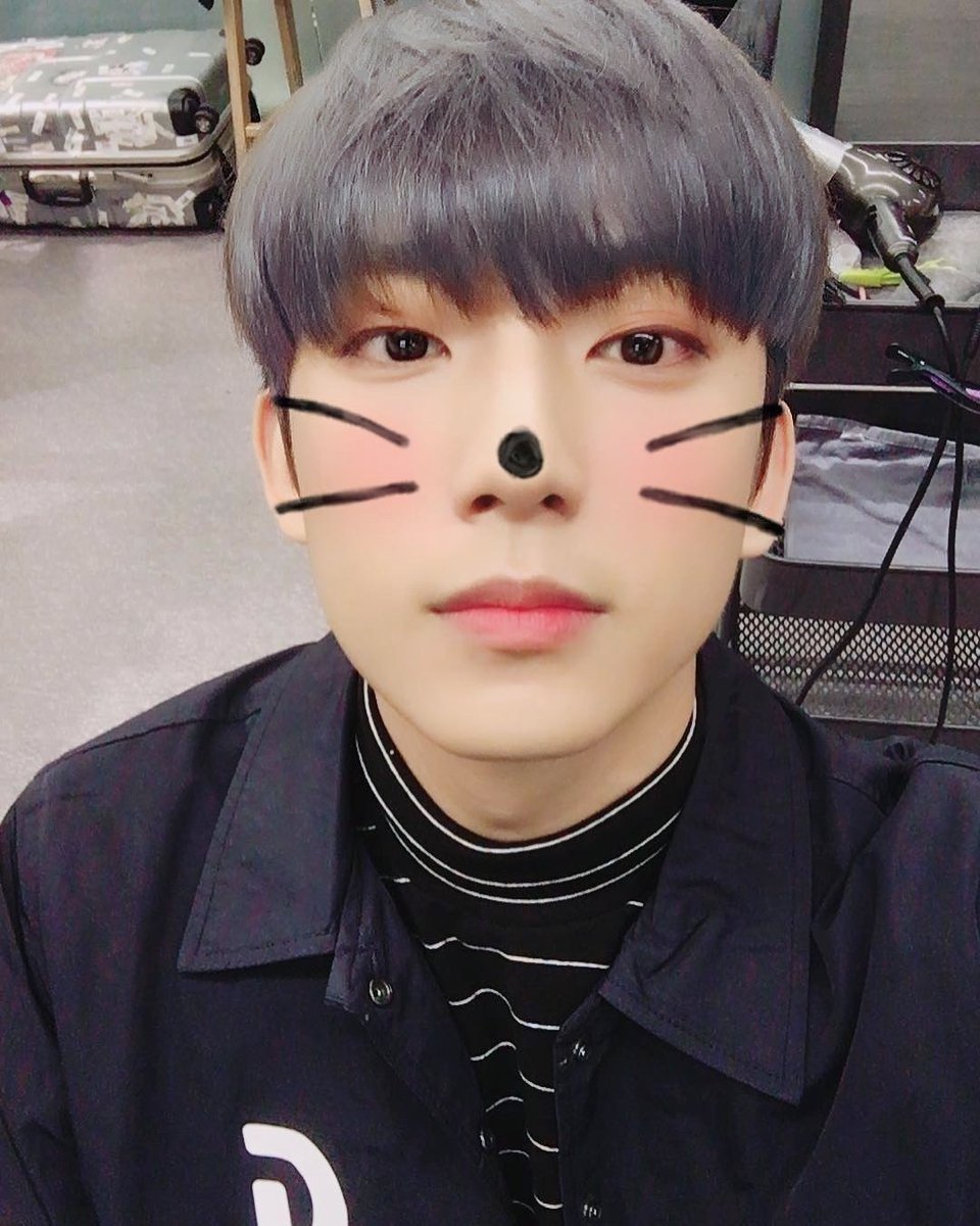 0815_0814's tweet photo. 애쉬그레이... 감사합니다......... https://t.co/emTkM2SvBH