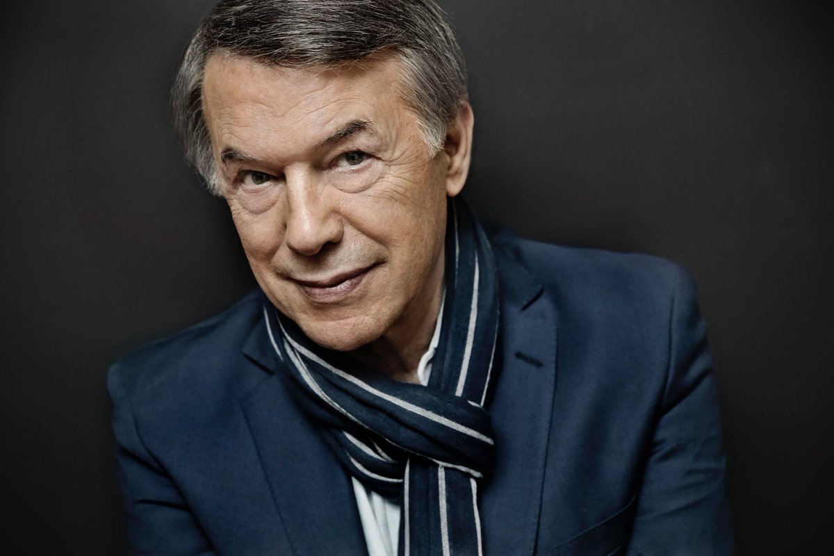 #Adamo sera l’invité de #JulieMorelle dans le Jt de 13h00 de la #RTBF ce samedi pour parler de son 25e album, de ses 55 ans de carrière, et aussi commenter la situation en Italie et parler de la Belgique, son pays d’adoption 😉