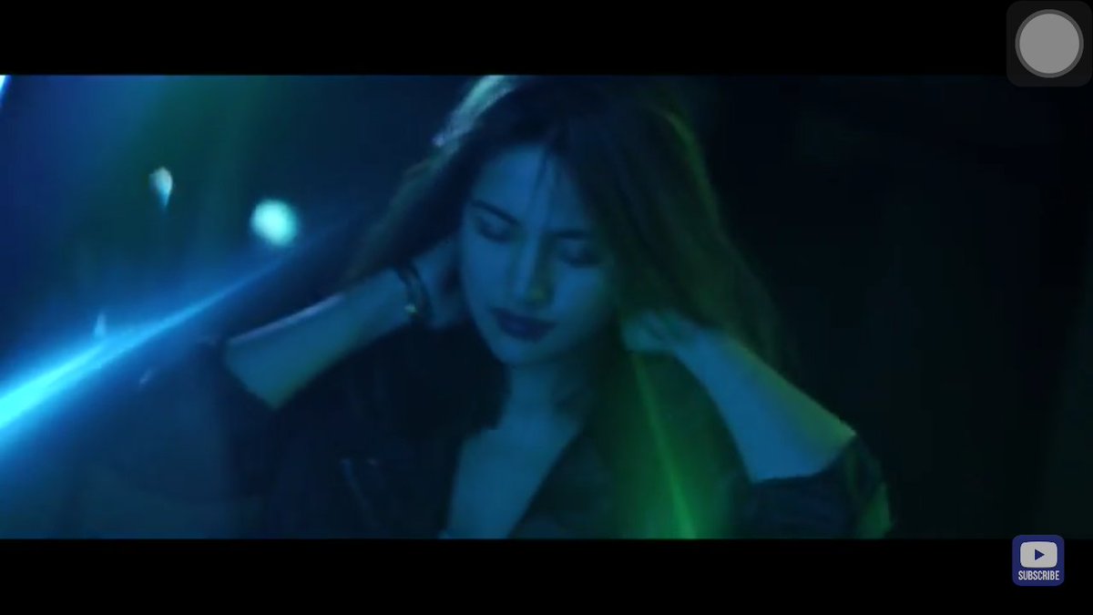 TinMoreno07's tweet photo. Napanood ko na riiiin.mas bet ko ito.nafeel ko talaga yung  sakit hahaha
Congrats @MyJaps :)
#NothingLeftMVversion2 https://t.co/qW5aUWDcJk