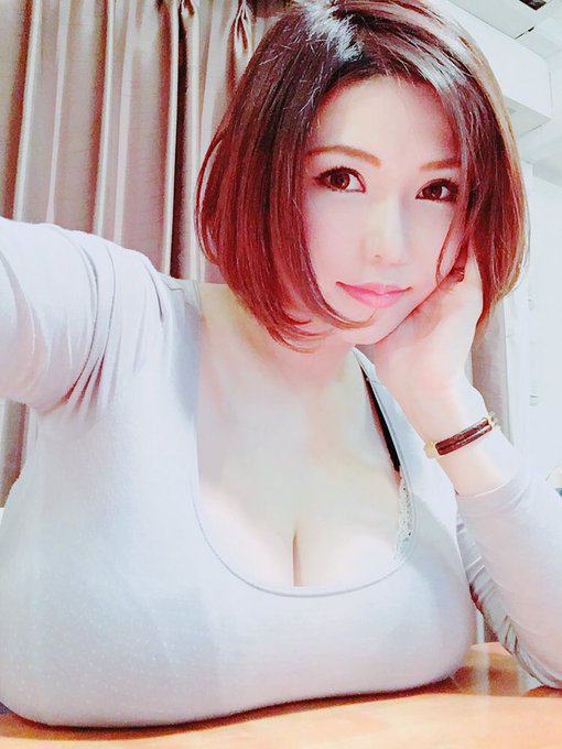 変な話ばっかするのは本来好きじゃないので、

おっぱい置いておきますね。 https://t.co/3tEAq2UjYf