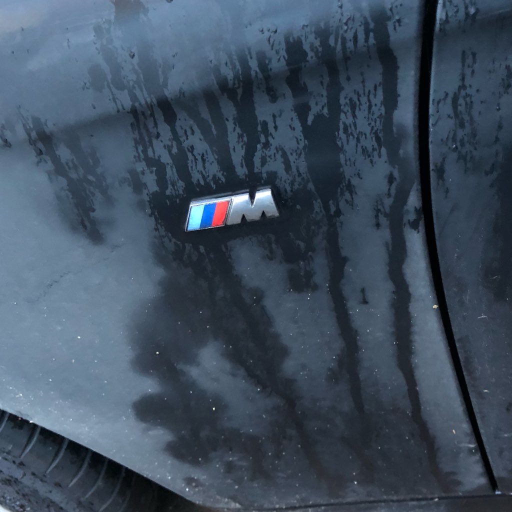 RMajor86's tweet image. Off to #Vmax200 with a friend

He drives the fastest car on any Internet forum, a tuned BMW 335d, with MSport badges