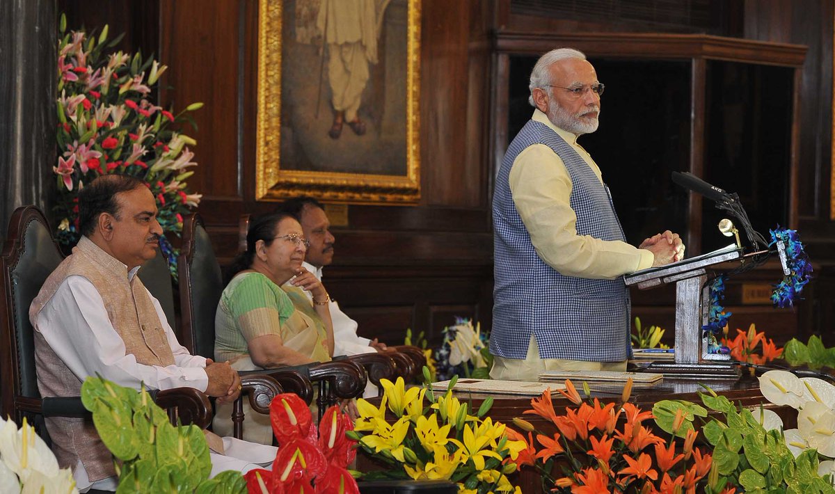 narendramodi177's tweet photo. PM @narendramodi delivering his inaugural address at the National Legislators Conference in New Delhi. https://t.co/ZAmerukKU4