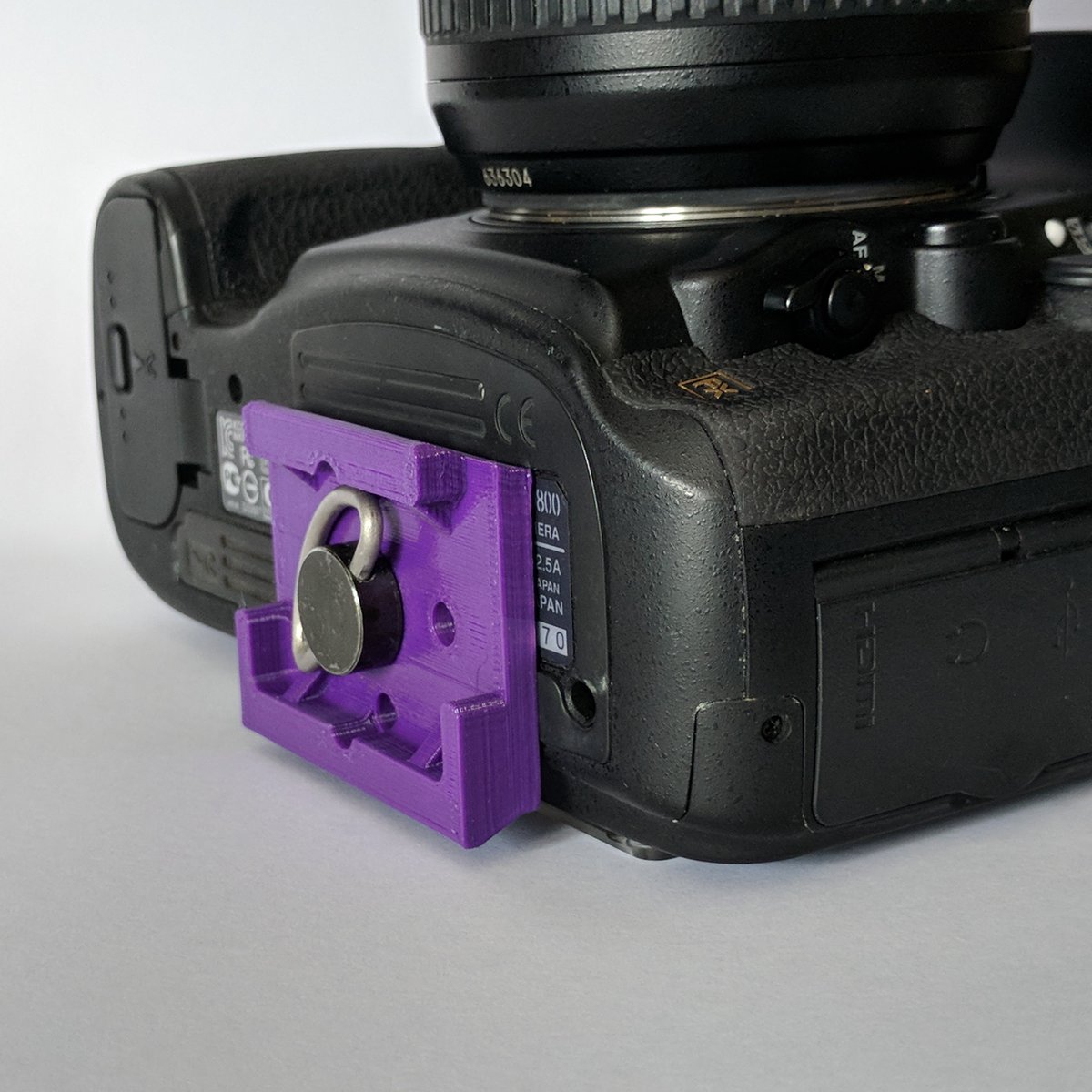 Clockspring3D's tweet photo. The @MyMiniFactory spare camera parts challenge prompted me to finally model this tripod plate!
https://t.co/fnVm14d7p8 #CameraParts https://t.co/2nbyvsRTIC