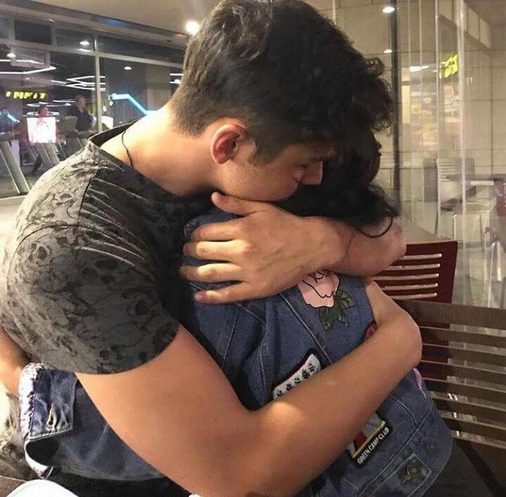 Relationviews's tweet photo. I wanna hug you tight . https://t.co/nrPwETCRVy