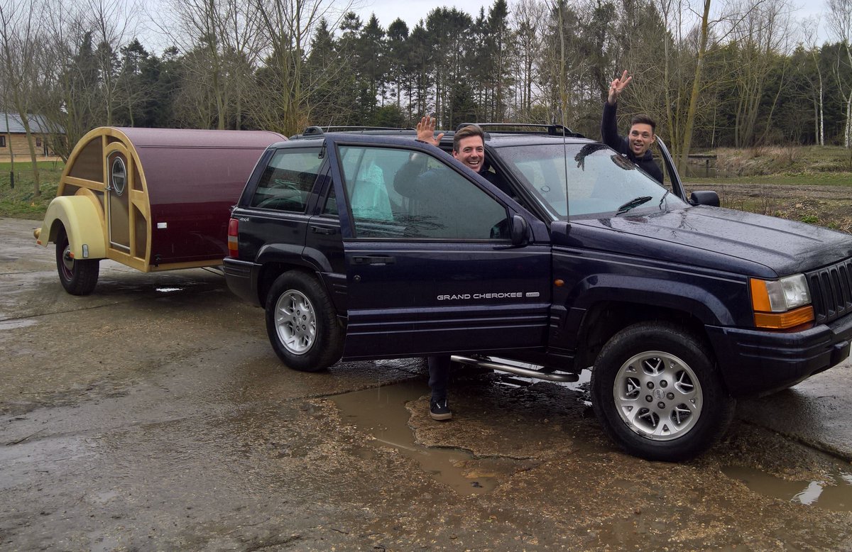 TheEnglishCarav's tweet photo. James &amp; Dan @craftycaravanba their destination is the @nationalwedding show at #Manchester @EventCityUK  have a great weekend guys! xxx #teardropcaravanbar #weddinginspiration #nationalweddingshow https://t.co/gyE0TyP7pU