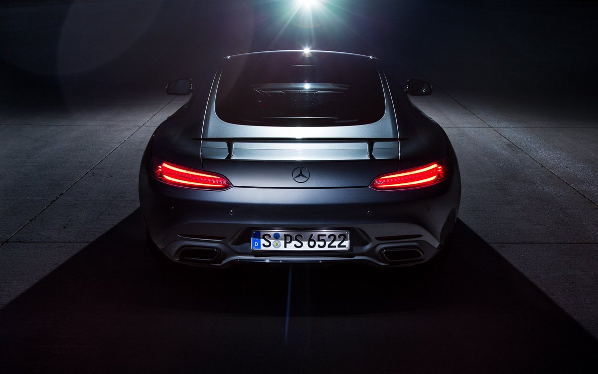 MercedesAMG's tweet photo. Sharp lines and an aggressive stance, keynotes of the Mercedes-AMG GT S. #AMGGTFAMILY #DrivingPerformance #MercedesAMG

📷: Johannes Gloeggler for #MBsocialcar

[Csn: 9.6-9.4 l/100 km | CO2: 224-219 g/km] https://t.co/eZPTo4Gzxl