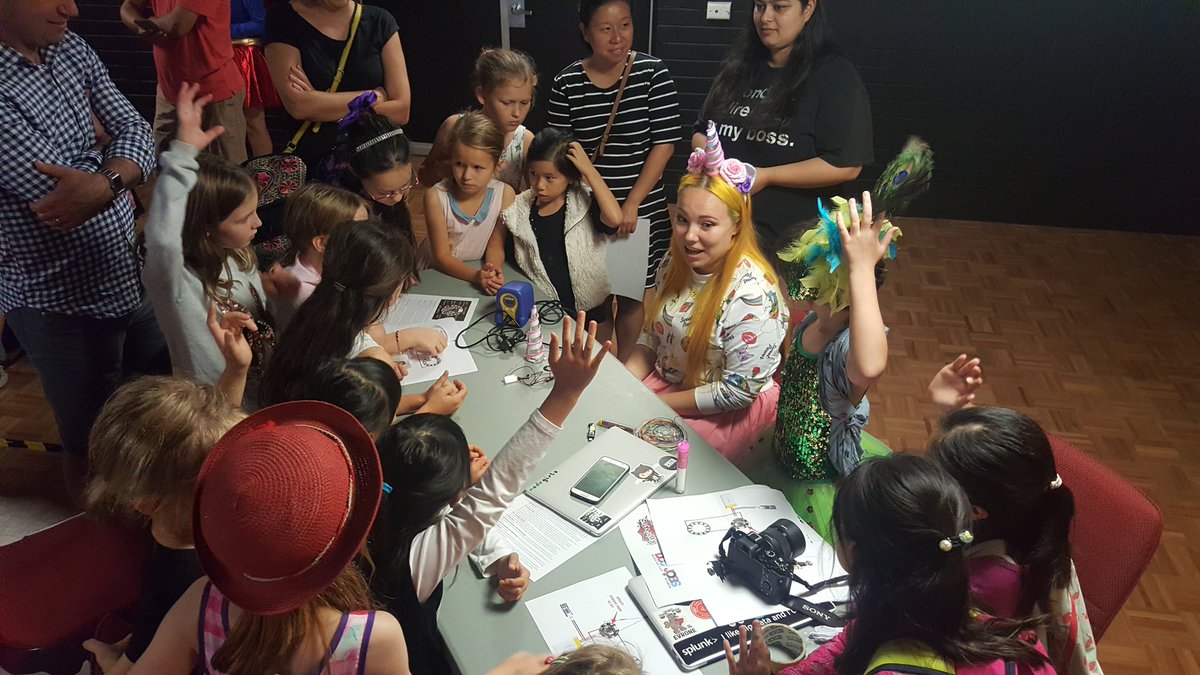 ButenkoMe's tweet photo. Showing girls how to make an interactive unicorn horn 🦄 #superherodaughterday18 @UTSEngage @DCC_JOBS @NodeGirlsSydney @TGAsuperheroes https://t.co/36159a7W2E