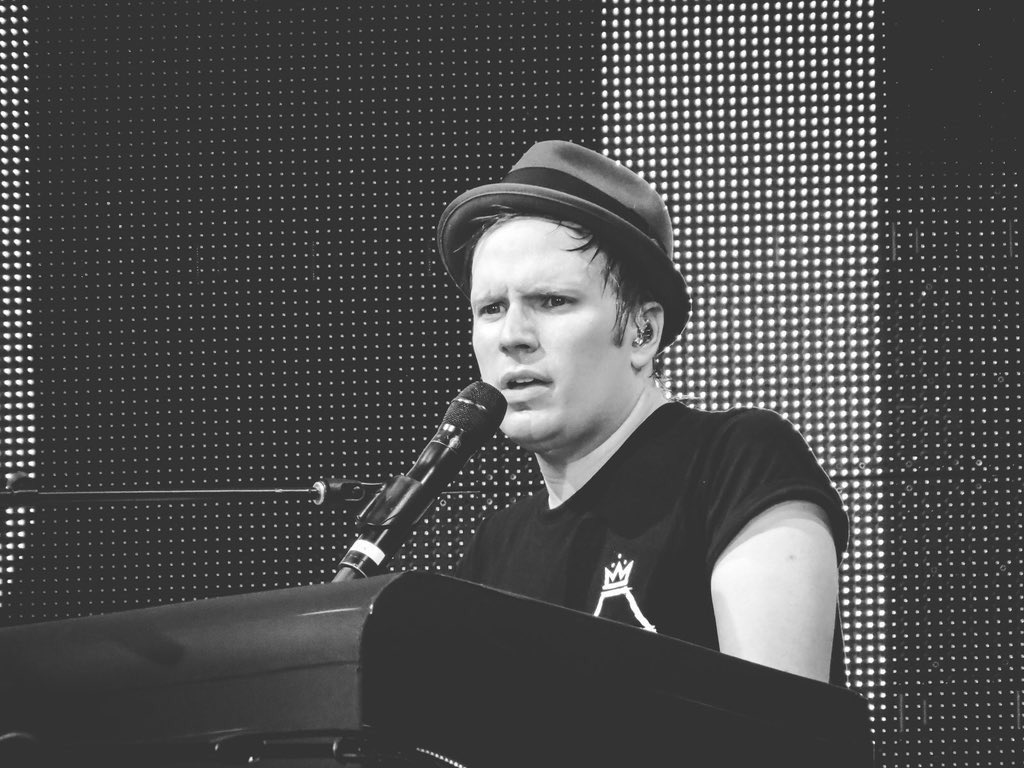 FOBFan416's tweet photo. Patrick looks so hot in this photo!!! 😍🔥 https://t.co/ZBLtxE7GMa