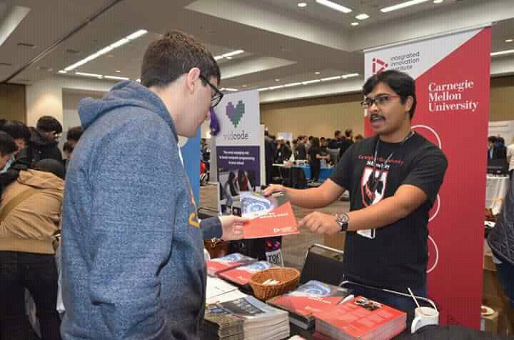 pintojoey's tweet photo. Microsoft TEALS 12 event at San Francisco Convention center! What an honour to represent CMU alongisde UC Berkley, Google, LinkedIn telling High School students about the #cmu experience #tealscsfair #microsoft #cmusv https://t.co/6wj58JFQiO