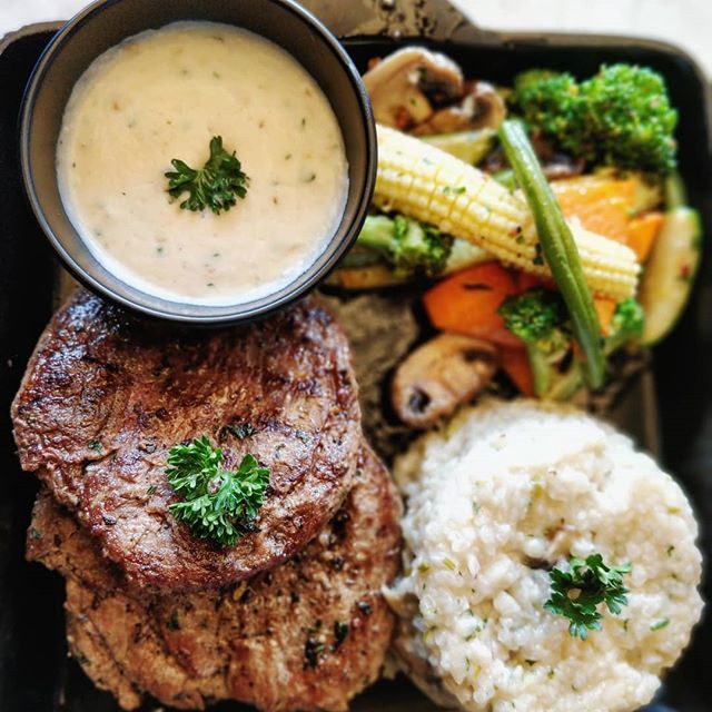 HungryForeverCo's tweet photo. Head to @barbarblr to try out their Boozy BBQ menu! You can't go wrong with this whisky infused tenderloin!
#BarBar #tenderloin #steak #mushroomrisotto #grilledveggies #whiskysauce #meateater #yum #delicious #foodgram #instafood #beef #cravings #cheatda… https://t.co/euTLsZxbHx https://t.co/9LUqWjSDG6