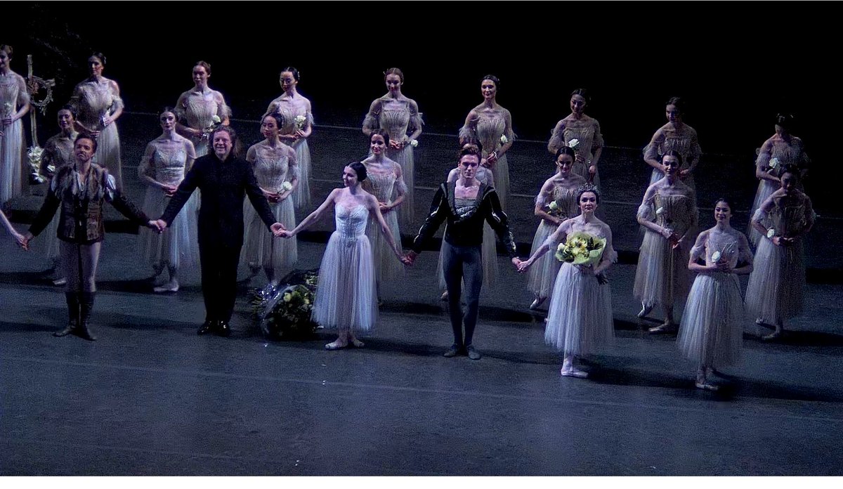 dave_lush's tweet photo. An astonishing #ROHgiselle last night!
@NatOsipova is the most honest, committed and selfless dancer I have seen. It's not 'this is me, dancing Giselle', nor 'this is Giselle, danced by me', but 'this is Giselle'.
The result? The unreal becomes real; the unbelievable, believable. https://t.co/S5mSD3TFBC