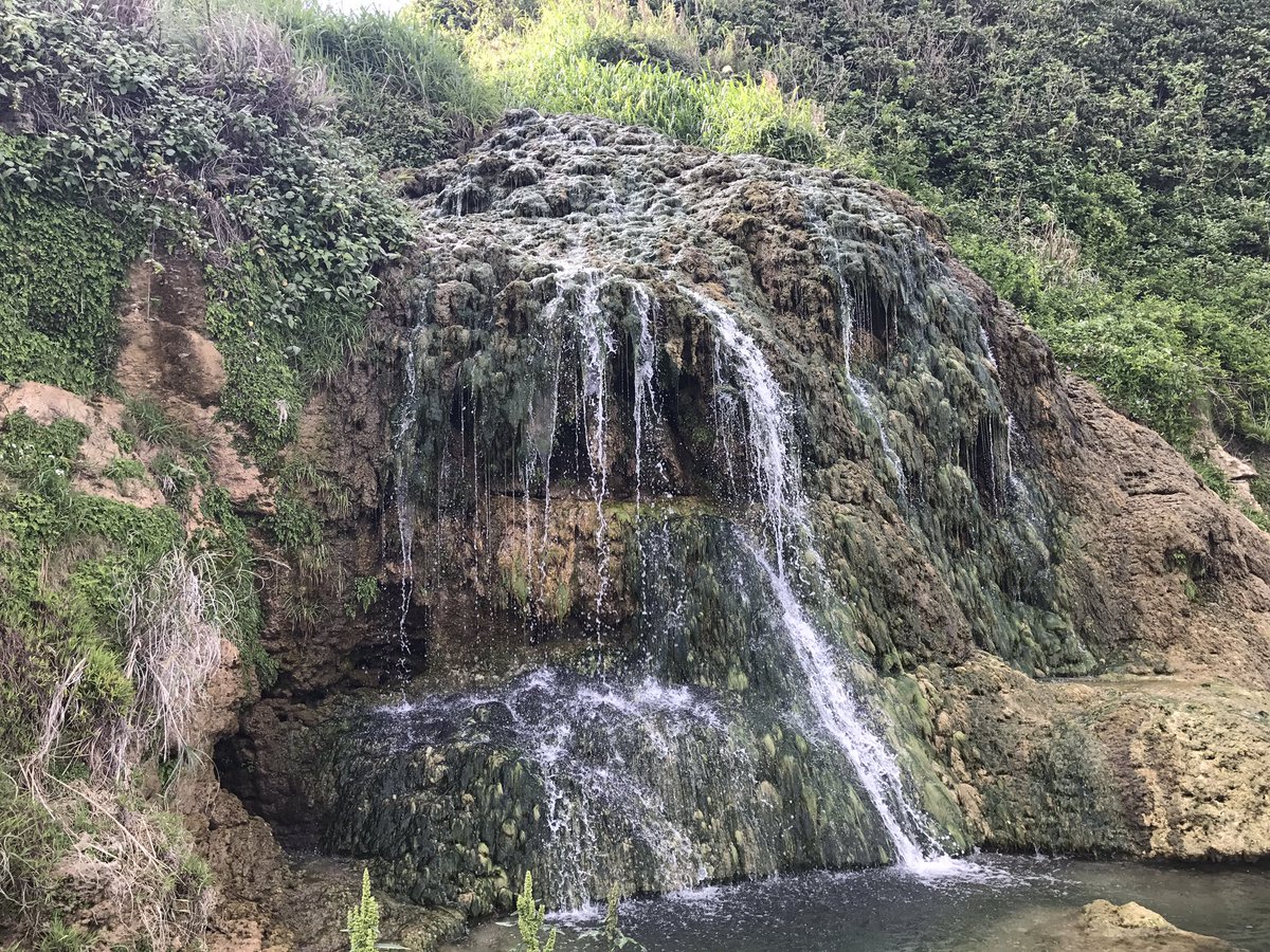 okinawanderer's tweet photo. Wandering Okinawa! @Giiza Banta(cliff) in Yaese town! A Super scenic view!! Will introduce more detail on the 3/25 issue!! Don't miss it!! #giiza #banta #cliff #yaese #okinawa #waterfalls #ocean #ギーザバンタ #やえせ #オキナワンダラー #okinawanderer https://t.co/FI11PdrhH0
