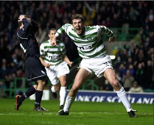 Chris Sutton is 45 today. Happy birthday big man and thanks for the memories. 