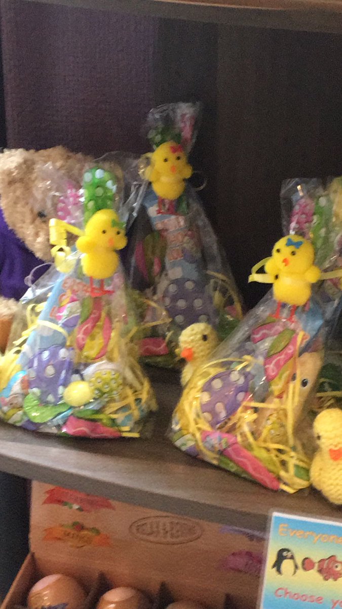 swindonnorthpi's tweet photo. Easter has hit swindon north PI!! @katesharpe69 @RikkiQuinlan @JohnCEnglish1 @SDEBDD @Janet_Louise75 https://t.co/gkmjqcy56o