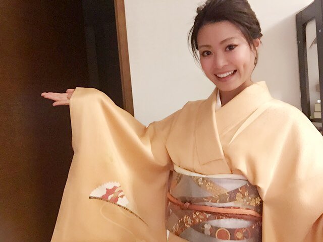 Natsuki45397932's tweet photo. 今日のお着物💓付け下げ👘#着物コーデ https://t.co/ZF4FkGhALU