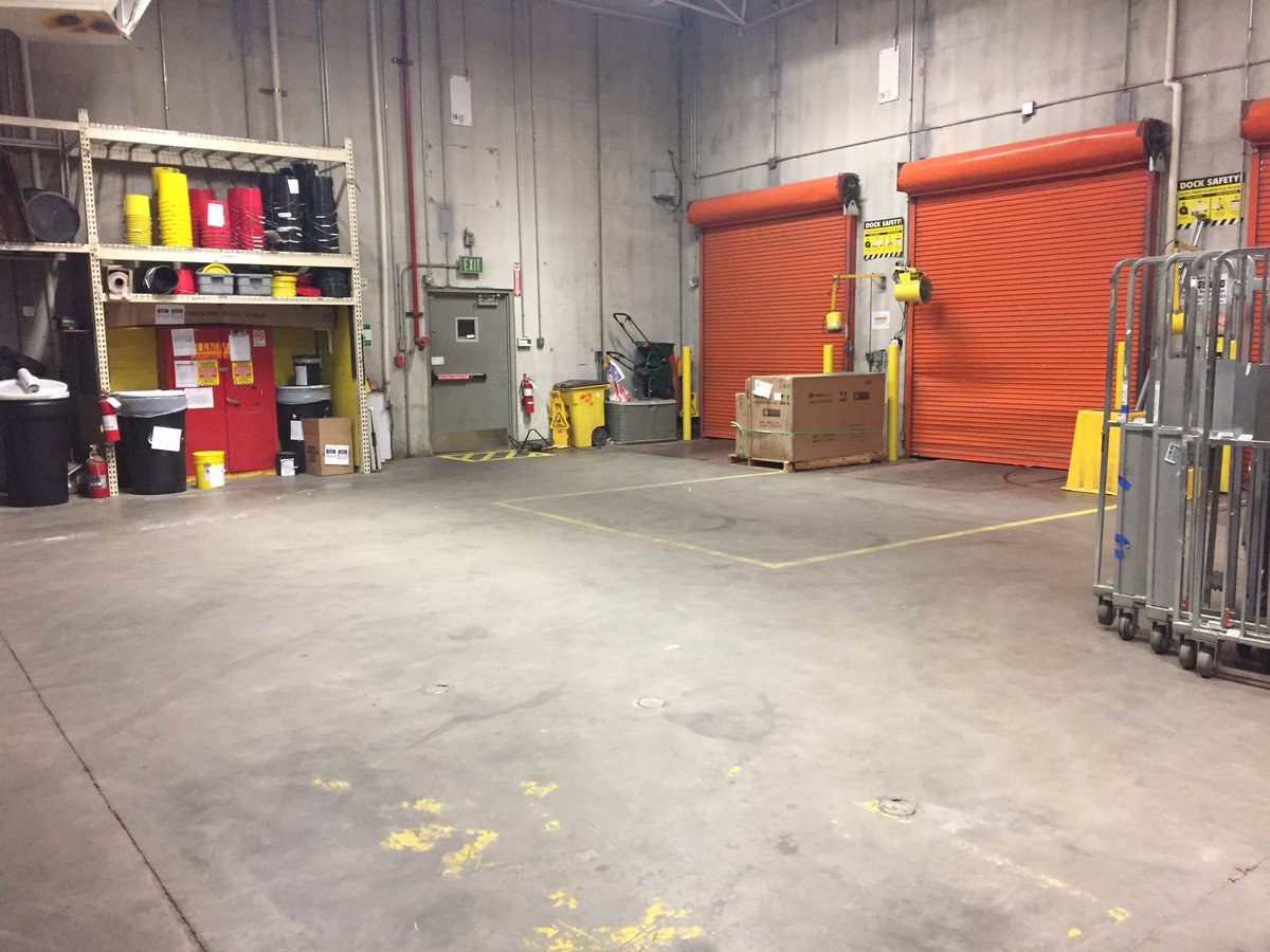 tymar74's tweet photo. 1200 RDC and 23 pallet SDC. 3:30am. DONE. Awesome job guys!!!! #6233#readysetdone#bestfreightteaminthedistrict https://t.co/IB0qmaURCq