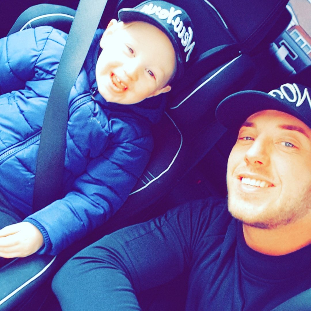 samhilll's tweet photo. Me and my boy 👊 #bros https://t.co/5LE3N8lTMU