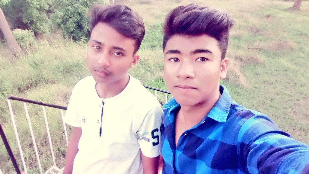 ShuvajitDeb99's tweet photo. Hello guyzzz....

#frndzzzz https://t.co/KVowYFgE8Z