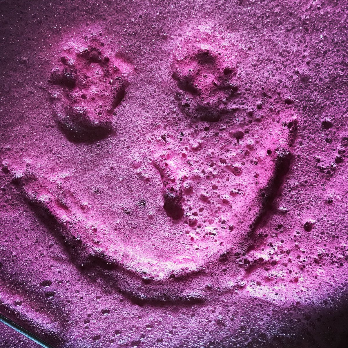 L'Re Burger tweet media