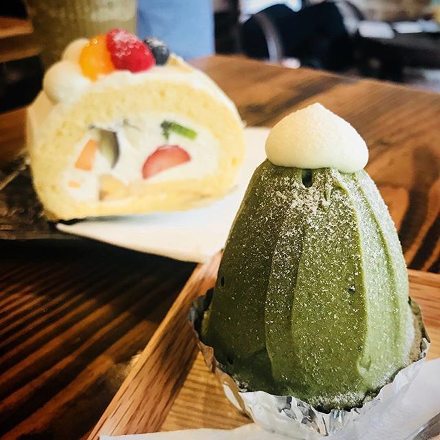 ZenfulMatcha's tweet photo. Matcha Monc Blanc😍⠀
⠀
📷 @tomatomatoooo⠀
.⠀
Want to create your own zen? Try our Ultra Premium Green Tea today. Link in bio! 🍃 💚 😊 https://t.co/Wd1l98EdFH https://t.co/P0U4dKCeqG