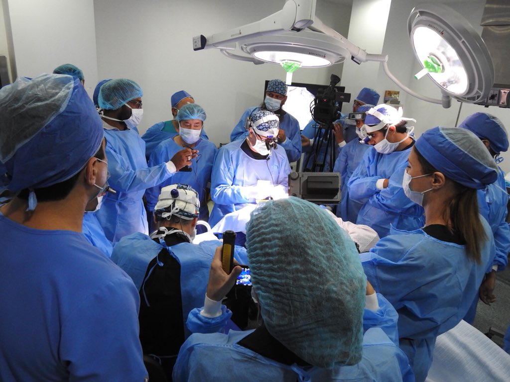 AACSHospital's tweet photo. Proud to welcome leading experts in the field of hair restoration performing state of the art techniques in the first live surgical workshop organized by the International society of hair restoration right from the educational center of #aacsh @ISHRS https://t.co/iDdLVrsA3g