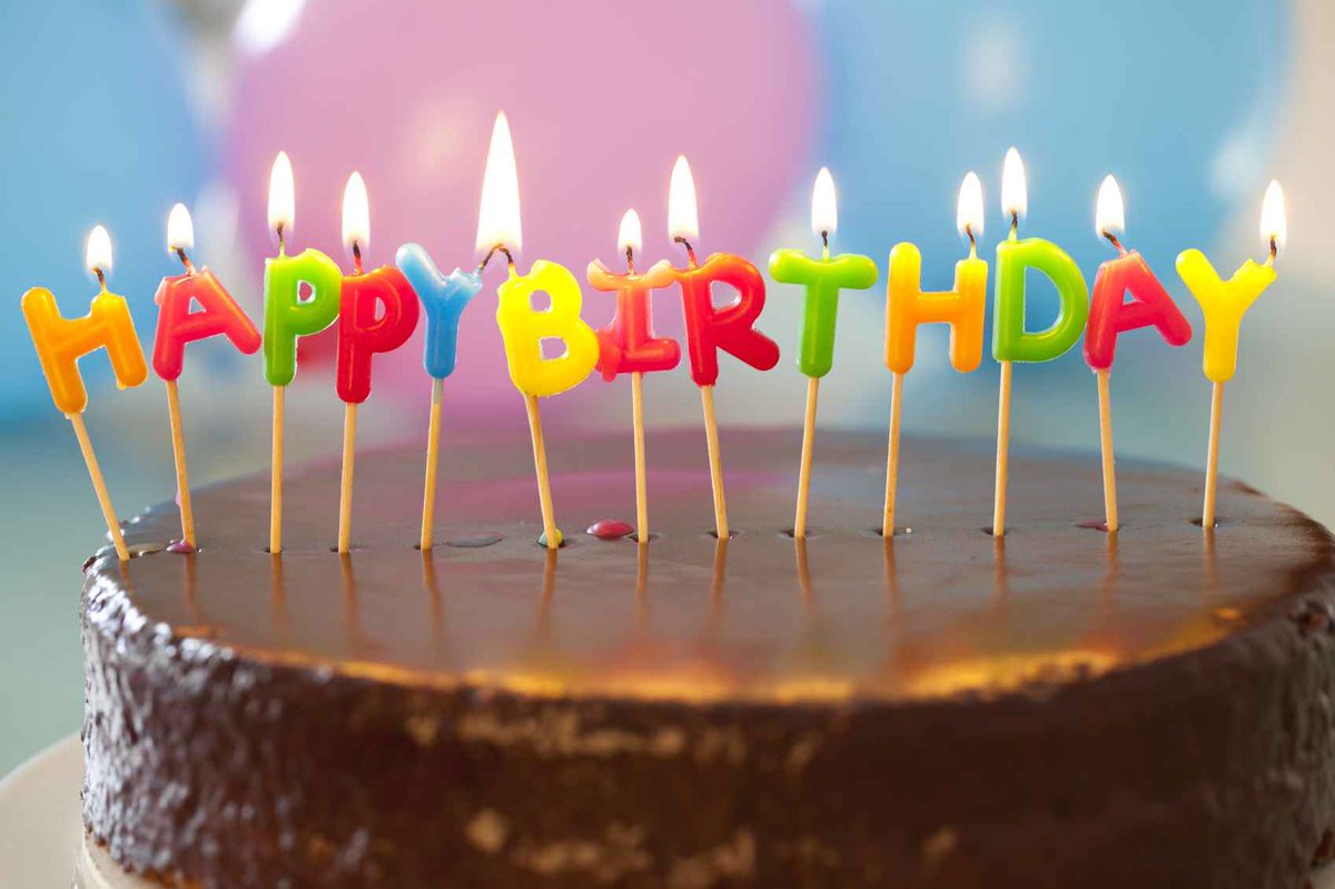 ECrownsOrg's tweet photo. Alles Gute zum 18.ten Geburtstag Justin @Dreab_ . Wir wünschen dir nur das Beste, viel Gesundheit und vor allem weiterhin so geile Designs für #ECrownsOrg 😉😀. Feier schön!!! 

#baldneuigkeiten #immerweitermachen https://t.co/otketV9n16