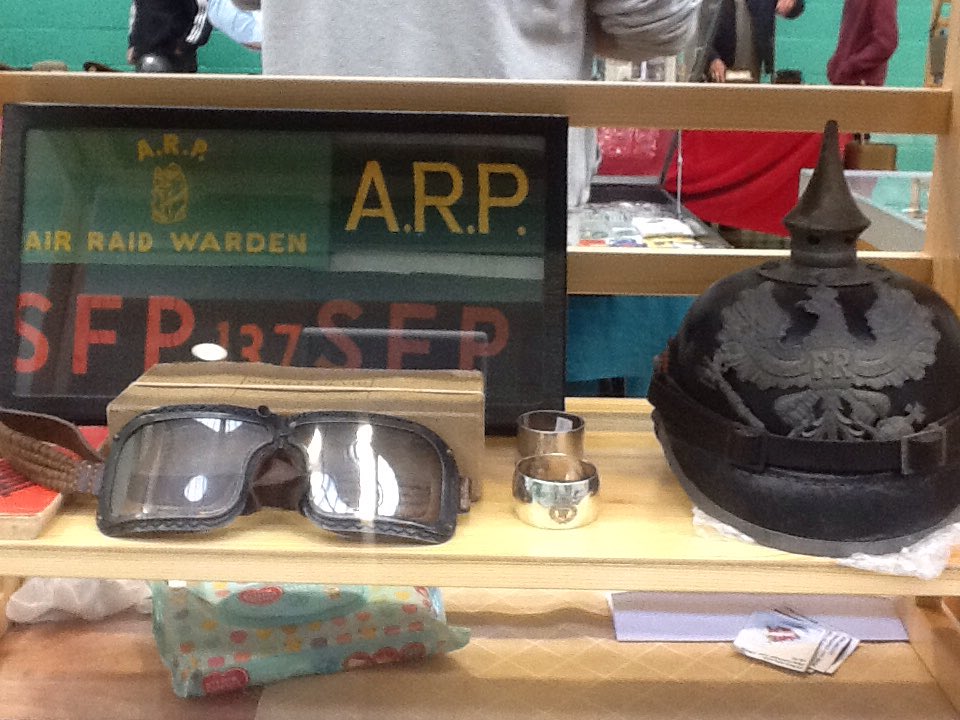 NorfolkFairs's tweet photo. Varied selection as always .next #miltariafair at Thetford #norfolk Sun 15/04 #deacts #arp @militariafair @CinquePortsMil @WW2_Collection_ https://t.co/yOO90sBUTF