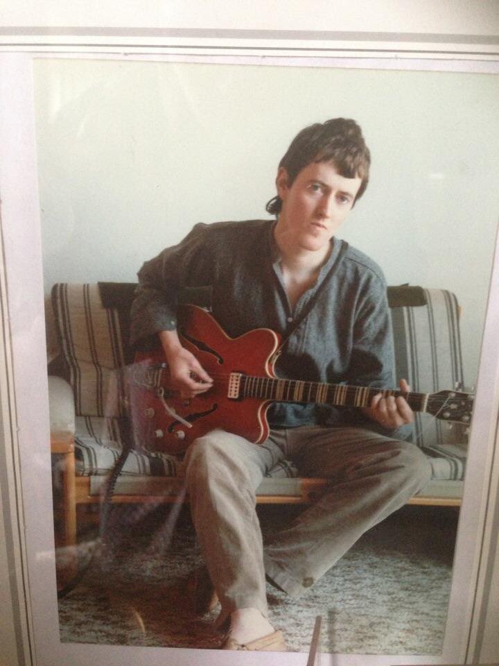 ***GUITAR STOLEN MANCHESTER***

Pics and detailed description of stolen 1963/4 Hofner Verithin (belonged to my dad before me) from Manchester Cathedral during afternoon prayers.

Thank you to everyone who has shared. Phoning pawn shops, police on it and have cctv. Xxx