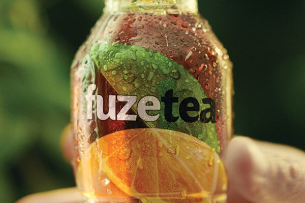 brandpills's tweet photo. .@CocaCola launches @FUZEteaMx in #Italy with a multisensory labyrinth and a #TvCampaign. Present in 52 #countries where it sold for $ 1 billion over three years, #Fuzetea has arrived in 36 European #markets. 
#CocaCola #mktg #10march #adv #beverage #wewillloveyou #felizsabado https://t.co/LTb6PX1UJf