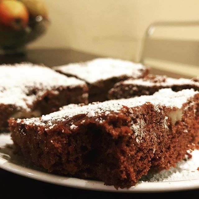 Sicfres's tweet photo. Brownie en 5 min con @lekuees #lekue #microwave #cooking #eat #dessert #chocolate #brownie #homemadefood #cheat #foodporn #sweet #treat #yummie #foodaddict #pic #picoftheday #food #foodie #pregnancy https://t.co/DeIFLCZGgn https://t.co/yYWSEWHAbM